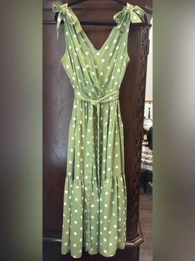 Women’s medium Green Polka Dot Tiered Dress with Waist Tie